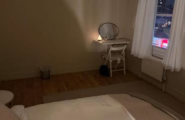 Stokey Skyline Retreat With Balcony - Foto 10