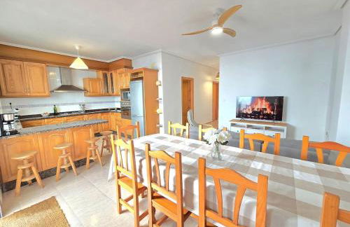 BeachFront Mediterranean Retreat - Foto 1