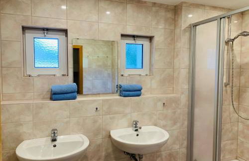 Ferienhaus Baude Steinheid am Rennsteig mit 2 Schlafzimmern max 12 Personen - Foto 8