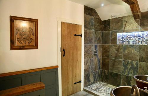 Cotswolds Grade II Listed Barn & underfloor heating - Foto 10