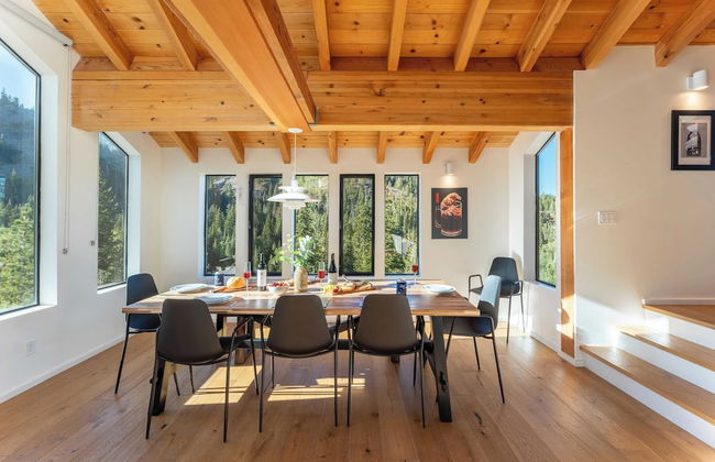 Trapper by Avantstay A+ Interior Design w/ Sauna - Photo 10