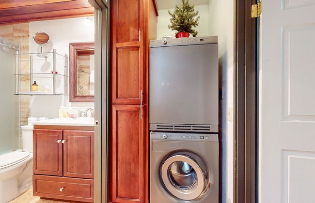 Escape to The Summit - Pool & HT Next Door - Foto 18