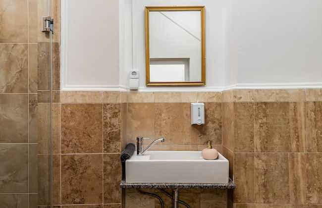 Real Apartments Andrassy - Foto 21