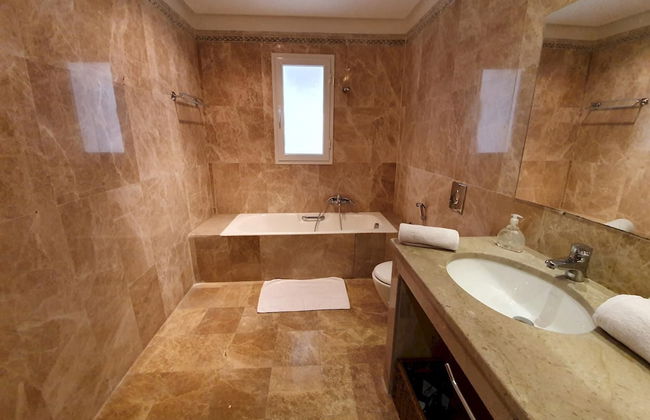 Majestic Malaga Apt de Luxe Entre Marsa Carthage - Foto 2