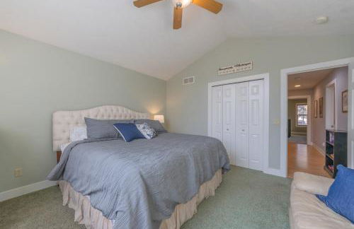 Bed & Birdie - New Vacation Rental - Close to golf course & downtown - Foto 13