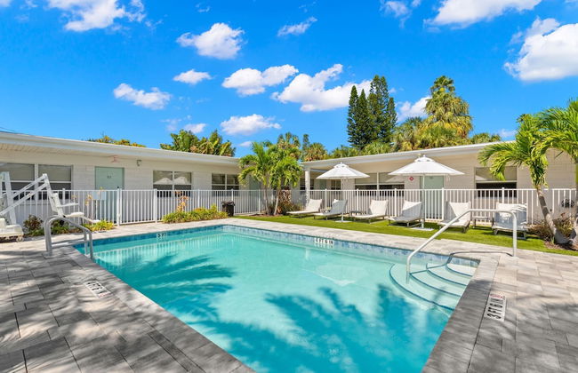 Deluxe King Condo Updated Suite by the Beach! - Foto 4