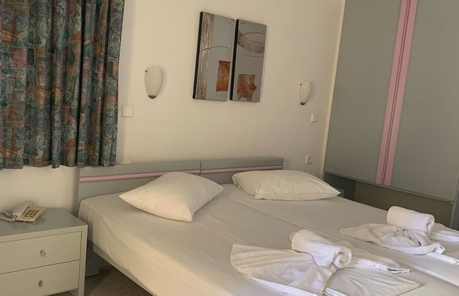 Ermis Suites - Photo 13