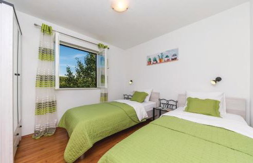 Two-Bedroom Holiday Home In Trilj - Photo 26