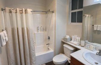 Relaxed Marina del Rey Stay - 1BR with Pool, Sauna & Gym Access - Foto 6