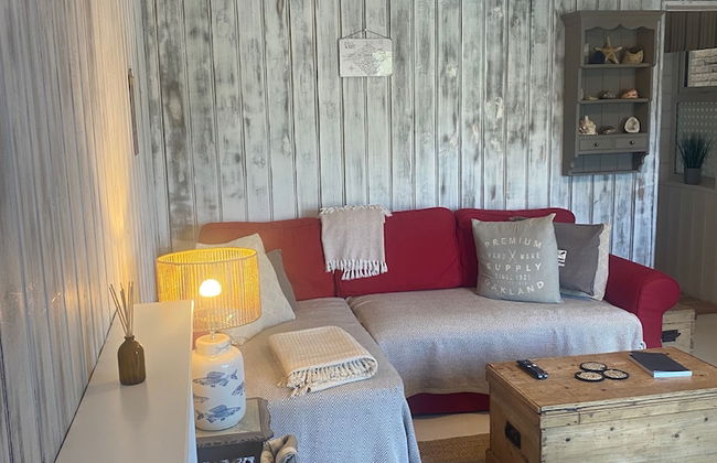 Isle Escape Retreat- Sleeps 4, Garden & Games Room - Foto 7