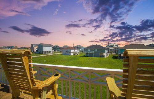 4BR Beach Haven - Deck, Gourmet Kitchen, Tiki Bar Fun - Foto 2