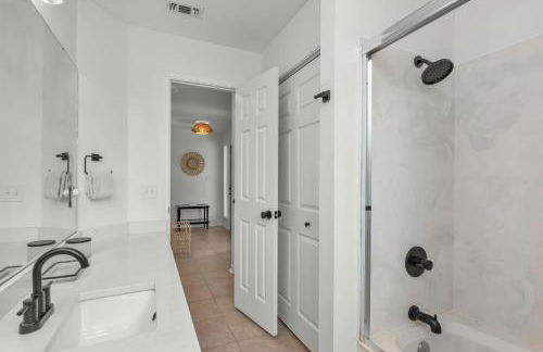 Boat House - Steps to Boat Ramp, Grill & 1 Mile to Beach - Foto 32