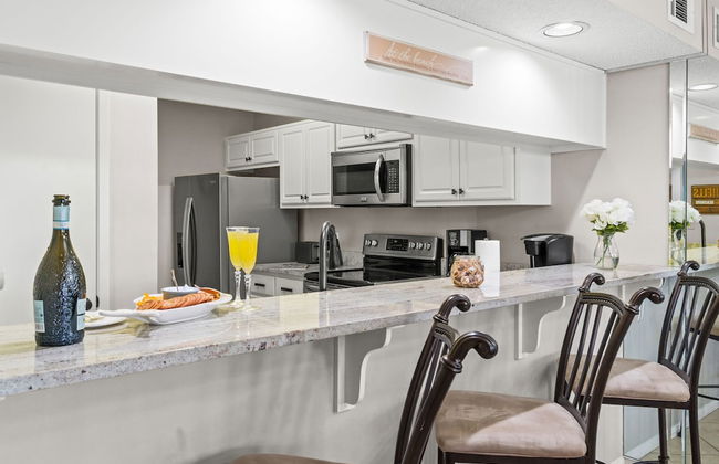 Edgewater Beach Resort #207 Tower 2 by Book That Condo - Foto 103