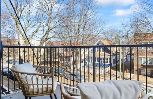 Cozy 2BR Retreat near Downtown - Foto 18