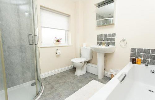 Cottage - Sleeps 4 - Garden - Parking - Foto 4