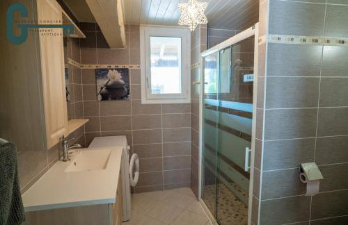 Séjour détente avec spa, piscine et sauna - Photo 8