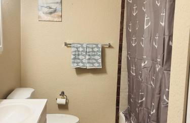 Spacious Lake Retreat for Families - Foto 23