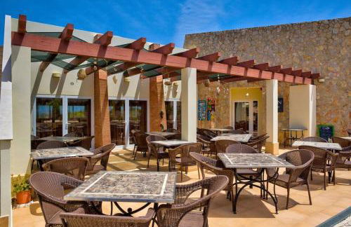 7 Boa Nova Immaculately Presented TWO Storey TOW - Foto 54