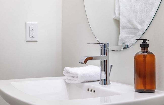 Hart Suite Buyout 7 by Avantstay Two Nashville Town Houses w/ Stunning Amenities & Design - Foto 21