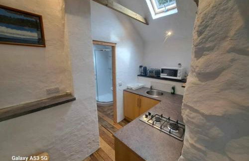 the anchor light - Photo 15