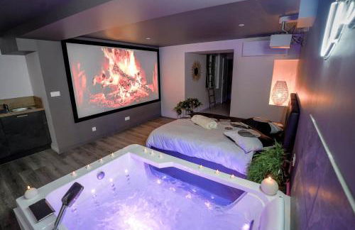 Suite de luxe Balnéo et Cinéma Le Saona - Foto 11