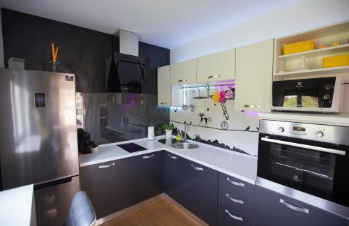 Luxury Apartment with Private Heated Pool - Foto 8