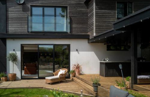 Verdant Rise - Contemporary Country Retreat - Foto 33