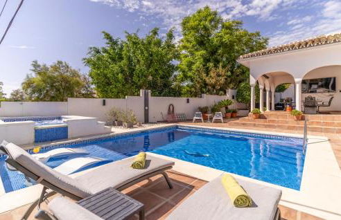 Gorgeous Home In Mijas With Wifi - Photo 10