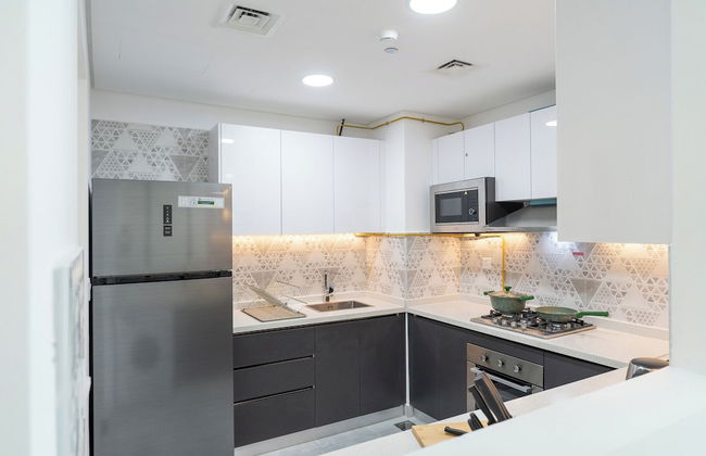 Vogue Elegance at Pearlz near Metro - Foto 63