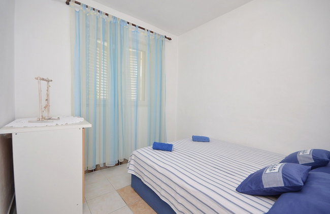 Apartments Mila Family With Pool - Photo 5