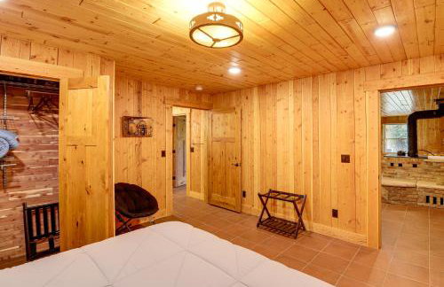 Nordic Style Lodge with Deck on 80 Acres in Arlee - Foto 20