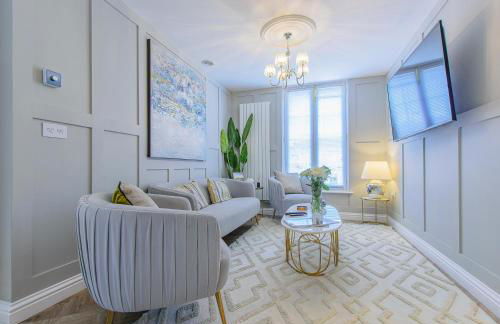 Harper Luxe Serviced Apartments Dunstable - Photo 3