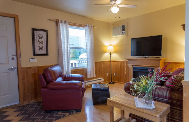 Middle Brook Cottages & Chalets - Photo 5