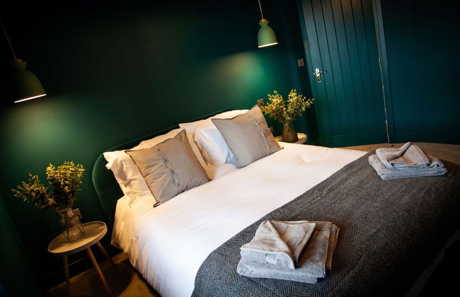 Barber Shop Flat - Photo 3