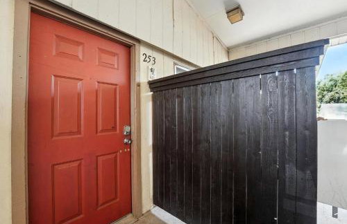 Budget-Friendly 2Bd Apartment I Free Parking - Photo 13