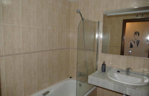 Vino Montaña & jardín Garaje NETFLIX WIFI INCLUIDO, - Foto 18