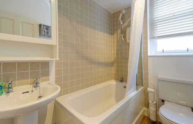 Pebbles Apartment - Heart of Town - Foto 8