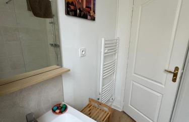 Cosy DUNOIS Studio rénové avec possibilité parking - Foto 5