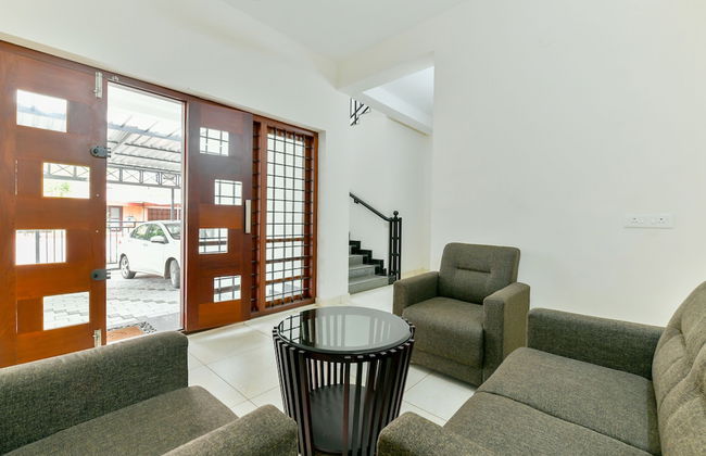 OYO 18602 Home Spacious Stay Near Lulu Mall - Foto 1