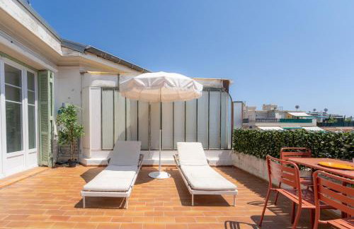 Exclusive Top Floor - Love Suite - Photo 4