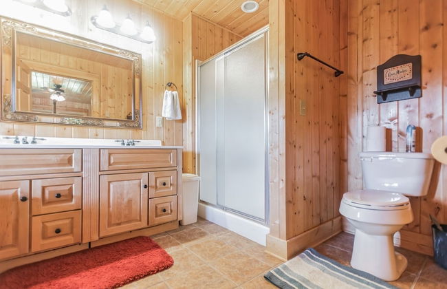 Cozy Mountain Retreat W/ Scenic Views 3 Bedroom Home by RedAwning - Foto 18