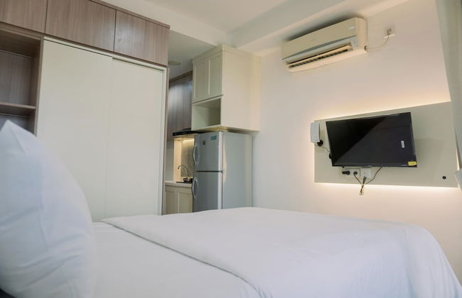 Homey And Cozy Stay Studio Belmont Residence Puri Apartement - Foto 2