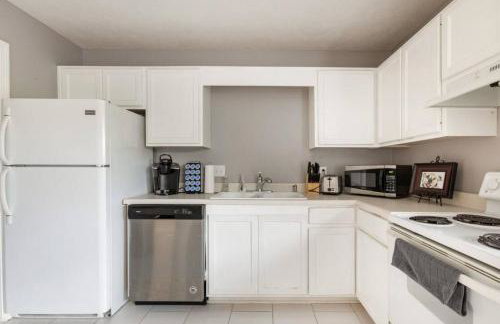 Bulldog Academy. Convenient to MSU. - Foto 6