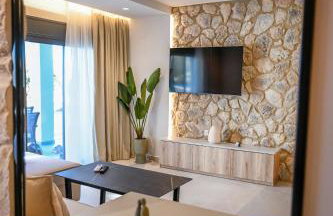 Aqua Lora - Photo 26