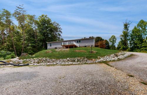 New Lake Home Sleeps 14 Private Dock Deck Grill - Foto 30