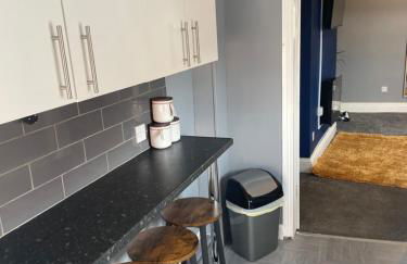 Affordable Luxury 4 Stunning apartment Sunderland close to City centre hospital Crown Works Studio and Nissan - Foto 9