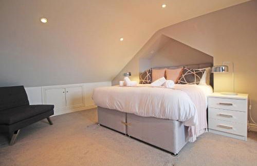 Queens Road - Luxury Spacious Home in Chester - Photo 63