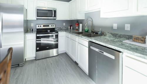 Memorial Field Lodge - Photo 2