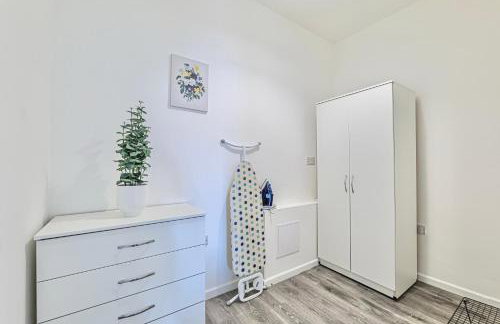 Large One Bedroom Apartments Southsea Sleeps 3 - Free Parking - Foto 72