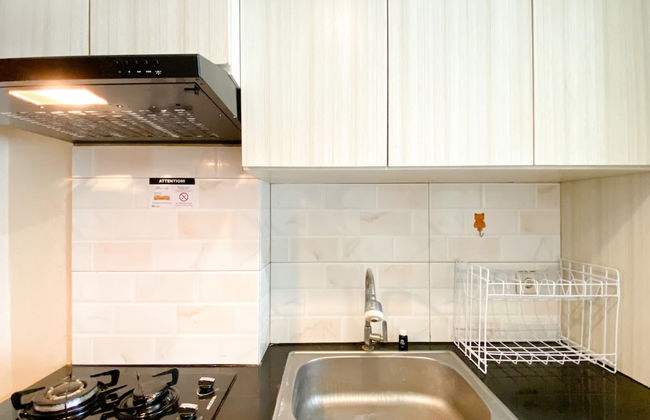 Cozy Stay Studio Tamansari Mahogany Karawang Apartment - Photo 4